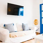 Asana Surf House شقة *
