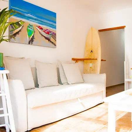 Asana Surf House شقة