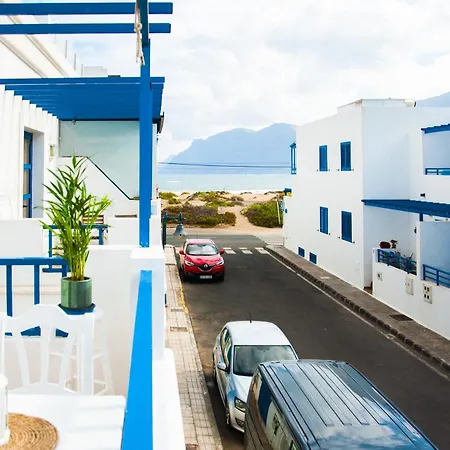 Asana Surf House Apartamento Famara