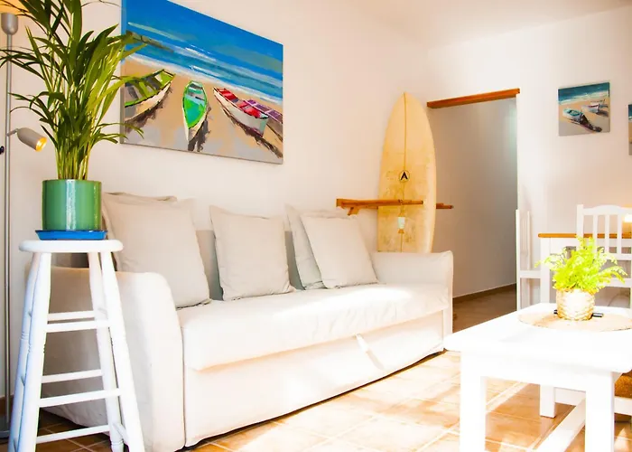 Asana Surf House アパート