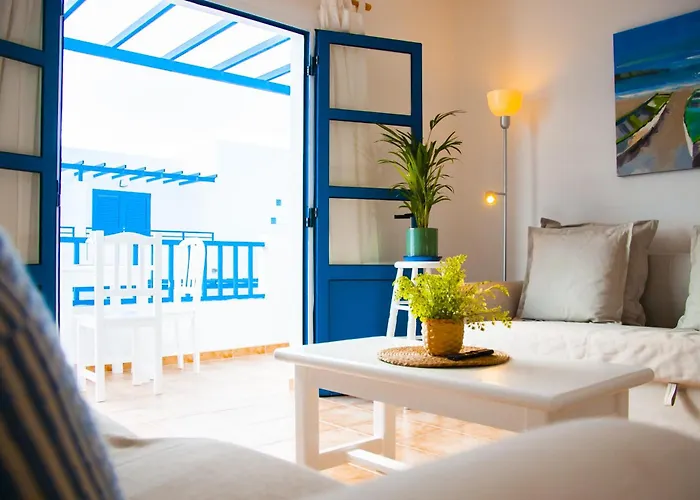 Asana Surf House Famara